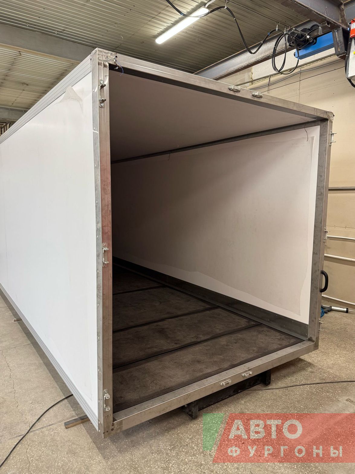 Ремонт кузова фургона в Челябинске